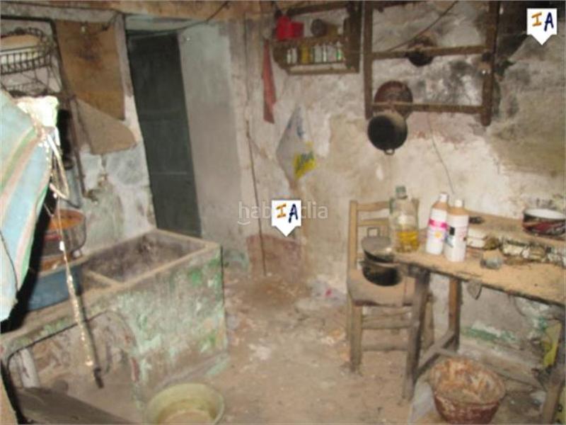 Foto 50f4109e-2249-4174-a02a-7ab42baab6a4. Casa adossada a Castillo de Locubín