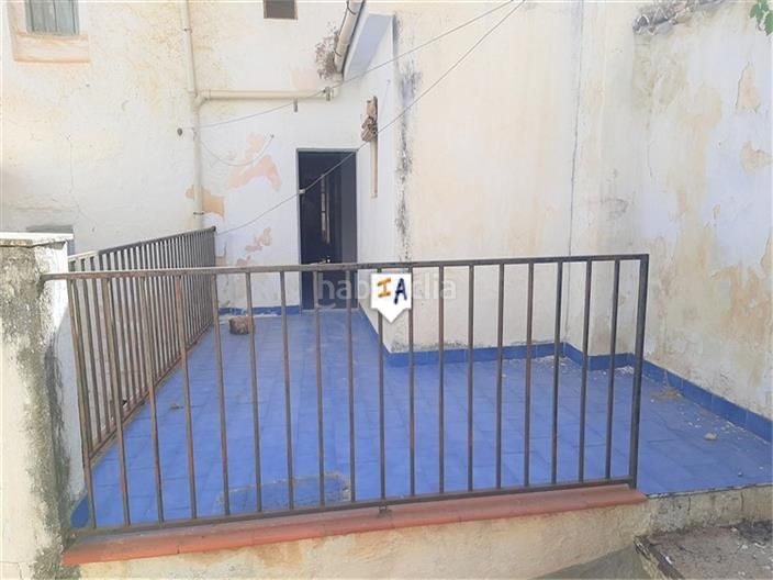 Foto dd666bad-6e6f-4bc0-9803-4cabb6ebd596. Maison jumelée dans Castillo de Locubín