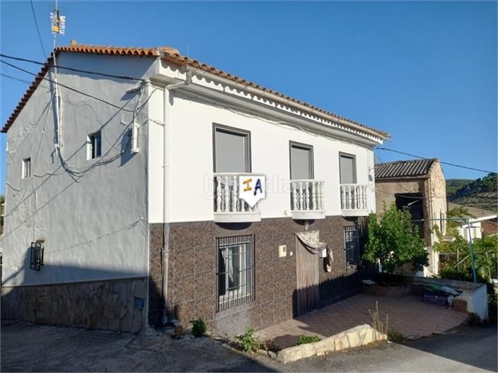 Foto ec391a84-5263-481f-a5ca-c0b75e550d82. Casa adossada a Alcaudete