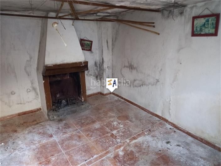 Foto ff5a1adf-3e76-4bc3-930d-b4594f3aabc0. Casa adossada a Alcaudete