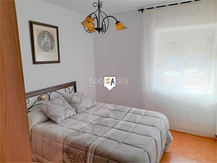 Foto 0c10db4f-eb58-4913-b43f-8d800f08fede. Casa adosada en Moclín