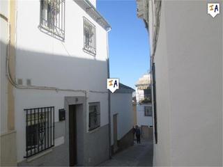 Semi detached house in Baena