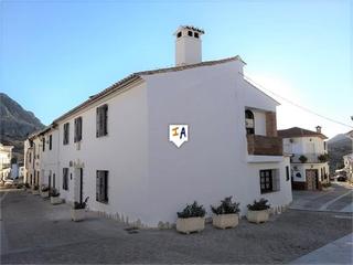 Casa adossada a Alfarnatejo