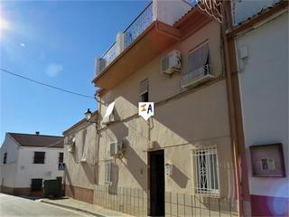 Semi detached house in Martos