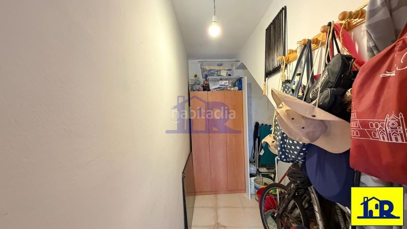 Foto 1dba7342-925a-422c-adc2-cbb4769ef89e. Casa adossada a Portilla