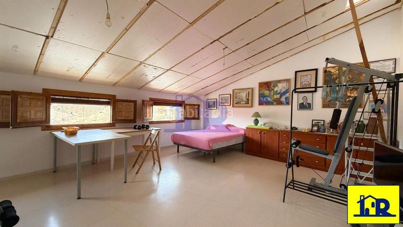 Foto b8e6f129-7a16-4fcf-a12d-df187d8a4331. Casa adossada a Portilla