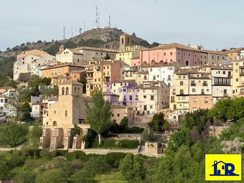 Foto 1c906528-4997-46fb-9d34-0fc5077e6582. Pis amb calefacció a Casco Histórico Cuenca