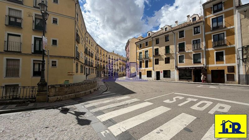 Foto 939930df-7d97-416e-a14e-00cdf386e6d5. Pis amb calefacció aparcament a Centro Cuenca
