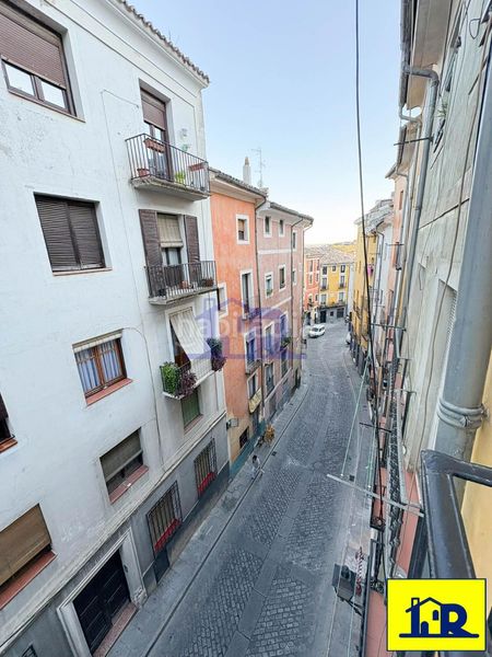 Foto e90e8279-dfdd-40dc-ad59-c9d182fe91c1. Pis amb calefacció terrassa a Casco Histórico Cuenca