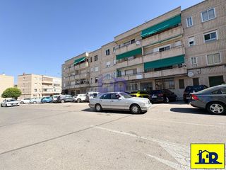 Flat  San clemente  ( pv 124). Planta baja reformada en reyes católicos