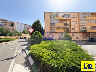 Flat  Antonio maura ( pv 123). Se vende piso centrico. tres dormitorios . todo exterior.