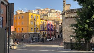 Pis  General santa coloma. Vivienda amplia en el centro de cuenca