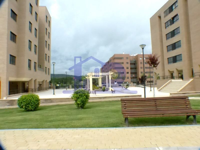 Foto 1bce580c-6879-4a1e-b3dd-b266feedb5b8. Pis amb calefacció aparcament piscina a Alameda Cuenca