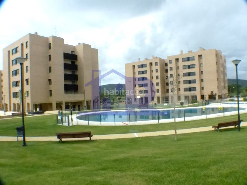 Foto d6451081-44e0-4ecc-afc0-6194b28439df. Pis amb calefacció aparcament piscina a Alameda Cuenca
