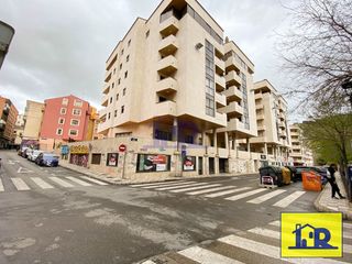 Affitto Locale commerciale  Parque huecar. Se  alquila local  de  300 m2  para oficinas . esquina. planta b