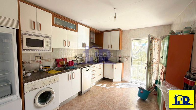 Foto 28a7dd66-4c9c-4708-8a49-0271483f738e. Casa amb calefacció aparcament a Cañada del Hoyo