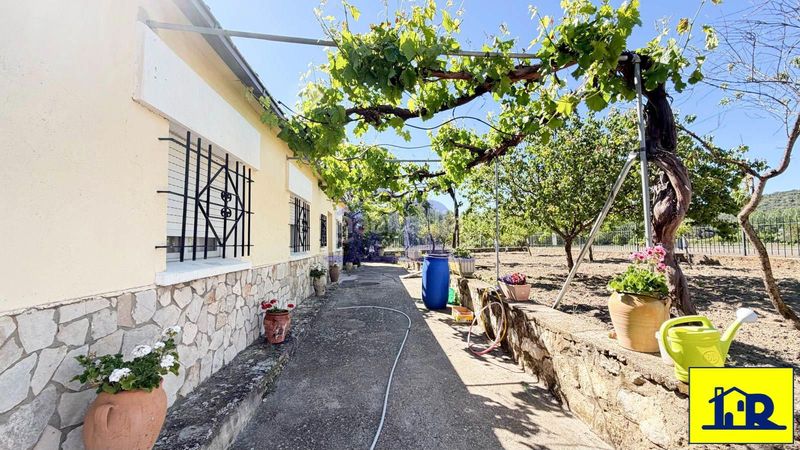 Foto bc076875-2169-4ee7-9477-f90d985f4d8c. Casa amb calefacció aparcament a Cañada del Hoyo
