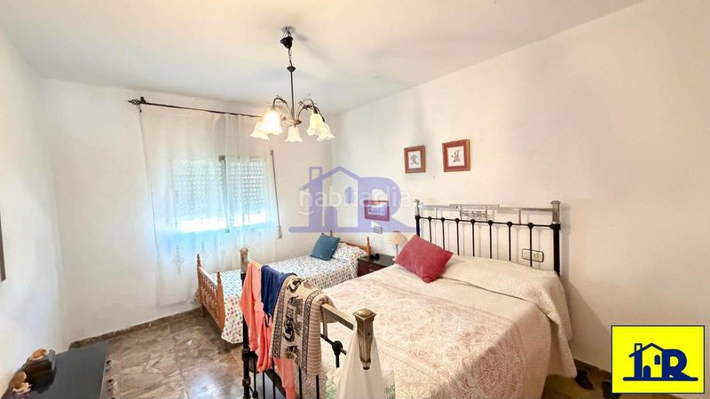 Foto d66d8e07-d8d7-4393-afe3-ff64938cb8f0. Casa amb calefacció aparcament a Cañada del Hoyo