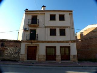 Casa  Calle real. Se vende casa en cañamares, al pie de la serranía de cuenca, con