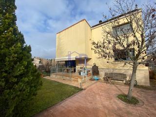 Xalet  De las sabinas. Se vende chalet independiente en cañadillas.