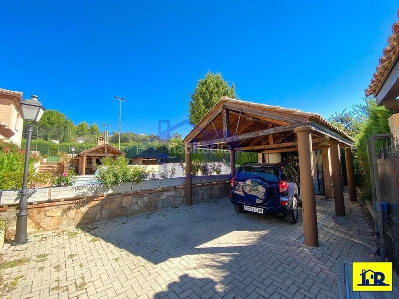 Foto b8133ced-6b59-47ae-a836-3c65faa2e50b. Xalet amb aparcament piscina a Arcas del Villar