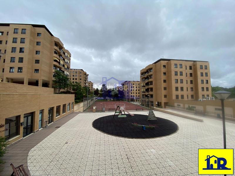 Foto f268620c-2dfa-4bd1-9c66-e3902ce68ea2. Appartamento con riscaldamento parcheggio piscina in Cuenca