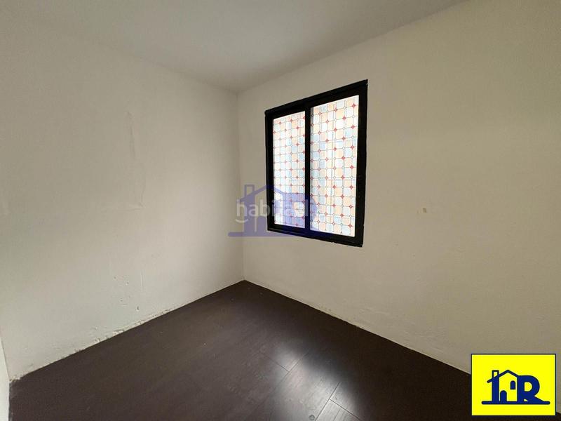 Foto 3286dc47-1465-4538-8196-faa6f7cbd66b. Alquiler oficina se alquila oficina en calle principal., ideal acaemias en Cuenca