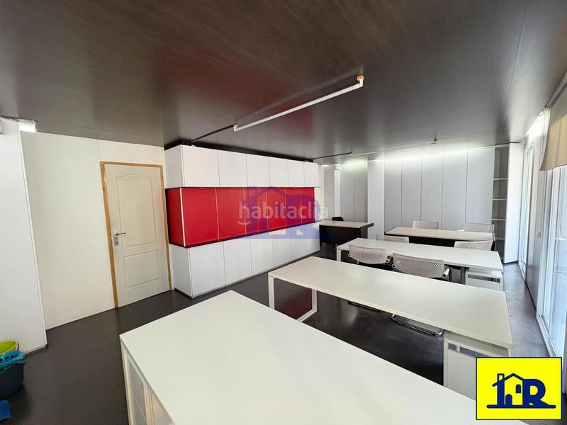 Foto 18041eb6-ee48-456f-8b47-40634bb67da9. Location bureau avec chauffage dans Centro Cuenca