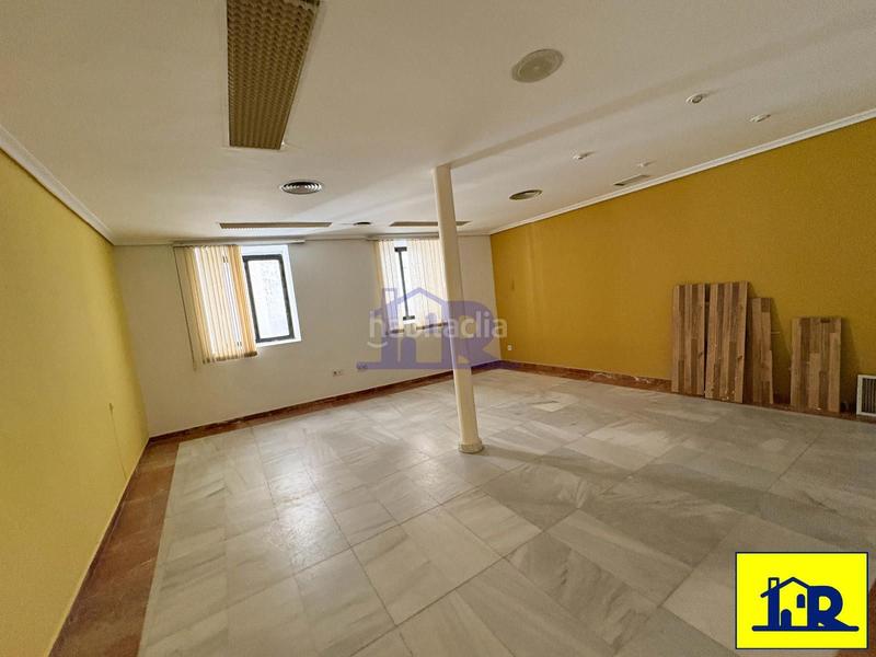 Foto 655ed7ac-ea11-4461-8637-89abe7f35a53. Location bureau avec chauffage dans Centro Cuenca
