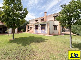 Chalet  Cañada molina (arcas). Se vende chalet en cañada molina