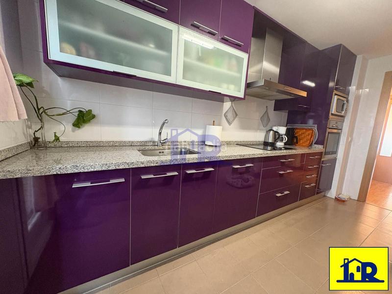 Foto d9aaed37-f2df-4eef-8057-4ed8cdea25d0. Piso se vende vivienda 2 dormitorios, 2 baños. garaje, trastero. en Cuenca