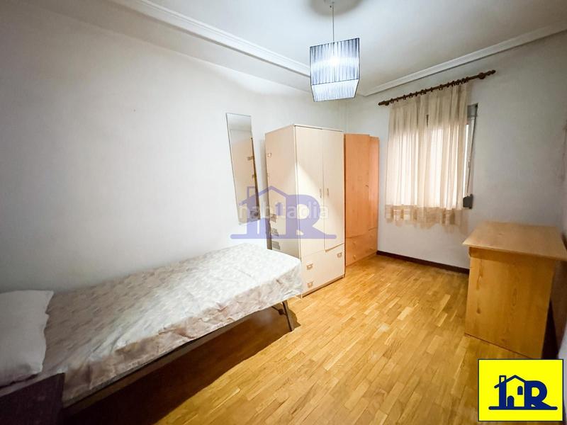 Foto 1da232c0-c72c-45f5-84b7-796aede1e7e9. Piso se vende piso céntrico en calle alicante. en Cuenca
