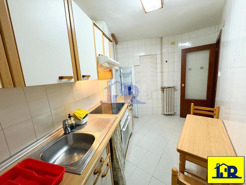 Foto 8be729b0-e70a-4e2b-ab8d-1ec9bf7e3a56. Piso se vende piso céntrico en calle alicante. en Cuenca