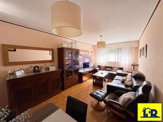 Appartement  Pablo sarasate. Se vende piso en parquesol, vpo. 3 dormitorios, 2 baños, garaje