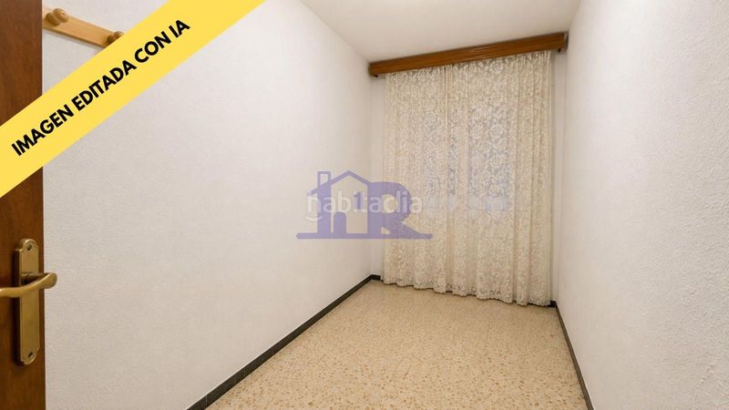 Foto bccd2928-b57d-44f2-86be-a7d92357c74b. Flat with heating in Centro Cuenca