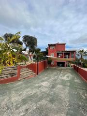 Apartament a La Nucia Pueblo. Chalet en venta en la nucia