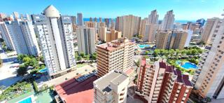 Pis en Levante Alto. Piso en venta.  levante benidorm  piscina,parking cerca de la pl