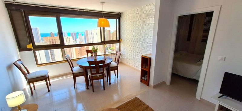 Foto e8ad8242-cc9f-4294-83d1-33b7eb060f81. Pis amb calefacció aparcament piscina a Levante Alto Benidorm