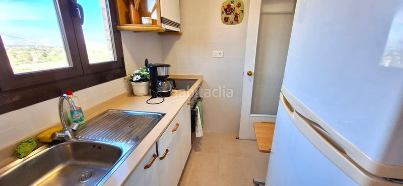 Foto fe969fee-ecf8-4aa2-adbe-74b67945ebcb. Pis amb calefacció aparcament piscina a Levante Alto Benidorm
