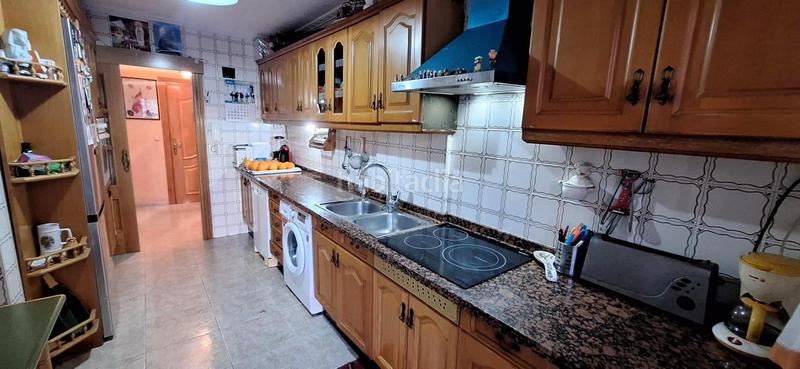 Foto 65c3f269-46f7-46f2-8675-e469c32dcb24. Appartamento con riscaldamento parcheggio piscina in Benidorm