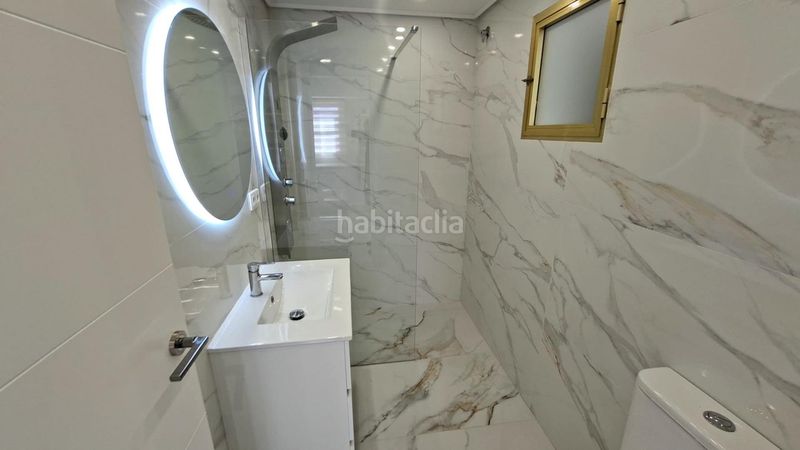 Foto 03352bef-41bf-4b99-83e7-37c718e3efd7. Apartament amb aparcament piscina a Rincón Bajo Benidorm