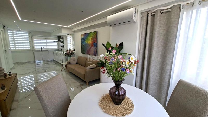 Foto c57c056b-da3f-4c2b-9d9f-792d9c9cac7e. Apartament amb aparcament piscina a Rincón Bajo Benidorm