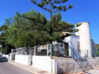 Xalet a Alcanar. Unifamiliar a 800 metros de la playa.
