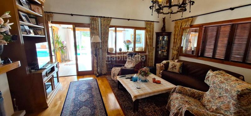 Foto 7deb71c3-cbdd-41fa-aa2c-7a85cb0c3553. Chalet  en rincon de loix llano. en Rincón Bajo Benidorm