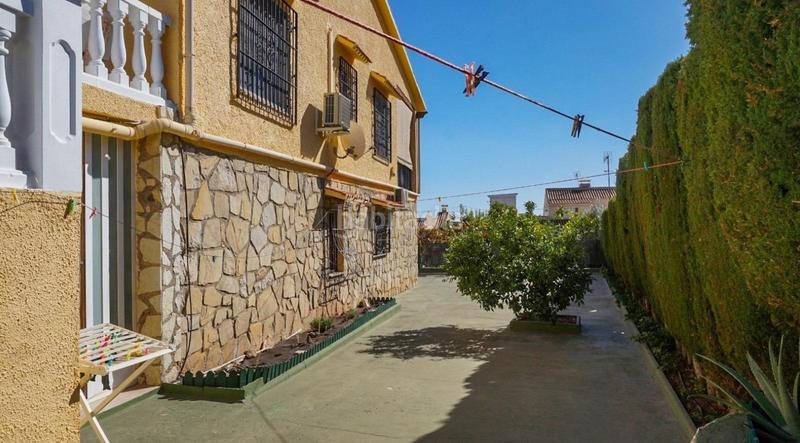 Foto 0f905d8b-1c6c-43d2-b151-92a7793492ad. Chalet avec chauffage parking piscine dans Coloma Nucia (la)