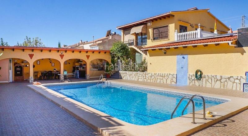 Foto 436a41e5-28e2-4b31-af40-20e18d586e80. Chalet avec chauffage parking piscine dans Coloma Nucia (la)