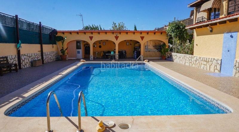 Foto e2e10213-8067-4b9d-9525-e82c95b059af. Chalet avec chauffage parking piscine dans Coloma Nucia (la)
