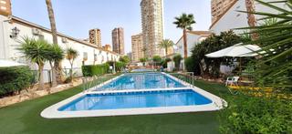 Casa a Rincón Bajo. Bungalow en benidorm recien reformado