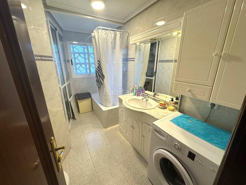 Foto 0b9d784c-fe11-49e8-b90f-251b0551c1a0. Apartamento  en poniente a 300 mts del mar en Benidorm