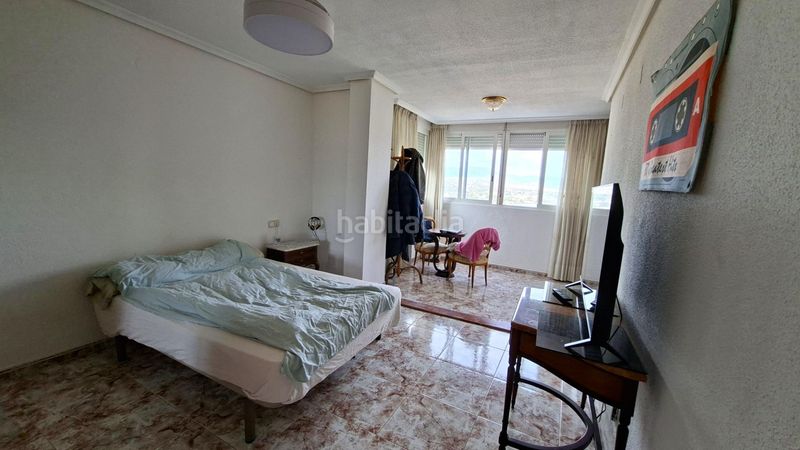 Foto 0861bc1c-51e1-40fe-8c2d-cf417dbeebd7. Xalet amb aparcament piscina a Sierra Helada Benidorm